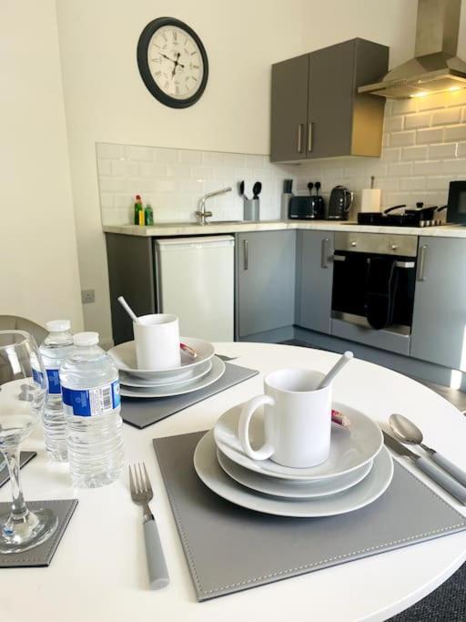 دربي #10Bs 1 Bed Serviced Apartment المظهر الخارجي الصورة